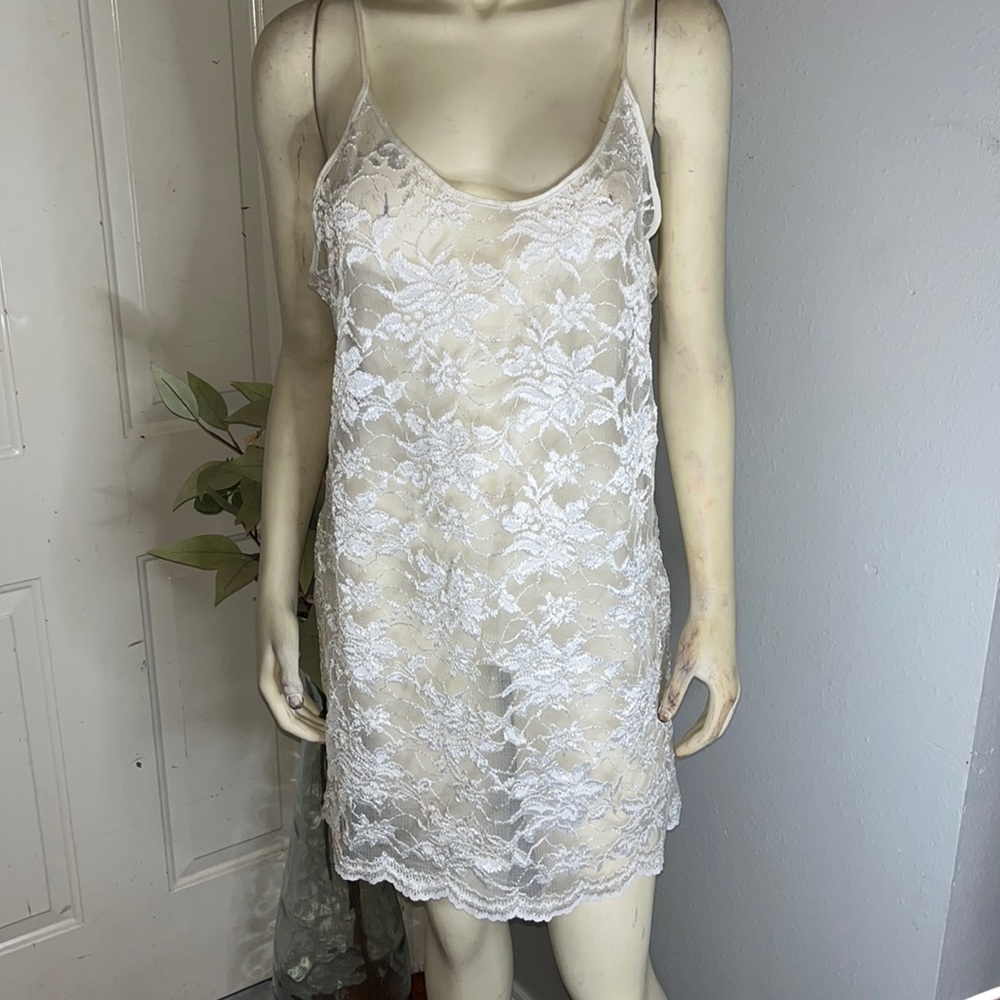 Vintage 70-80s lucky cameo Dallas lingerie